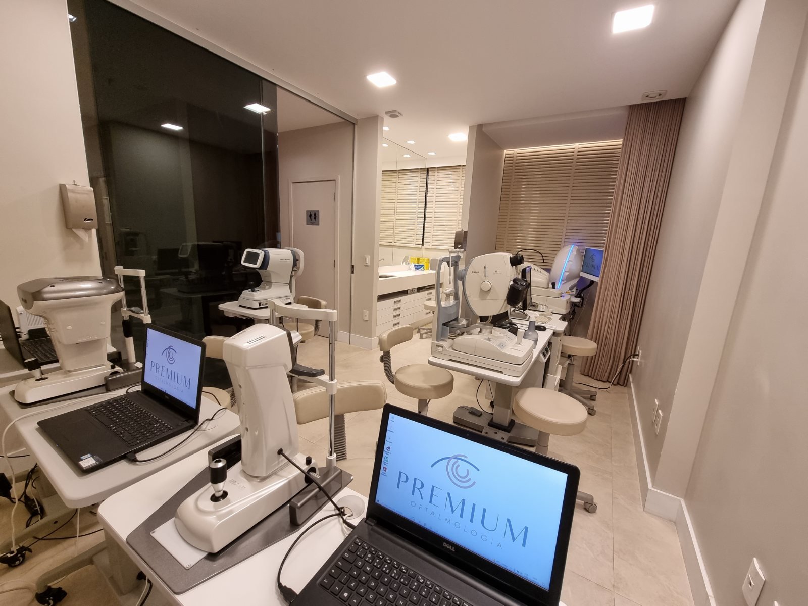 Sala de exames oftalmológicos da Premium Oftalmologia
