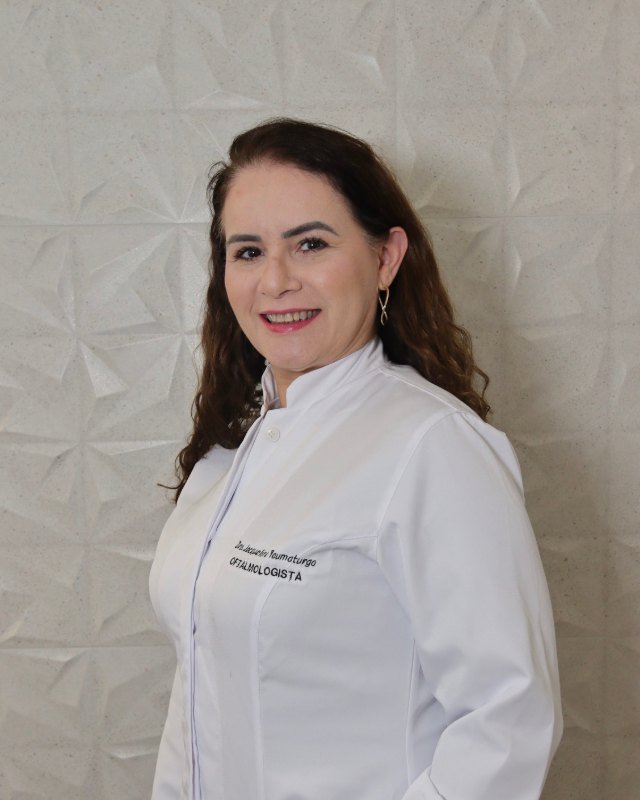 Dra. Maria Jacqueline Taumaturgo Sampaio, médica oftalmologista da Premium Oftalmologia